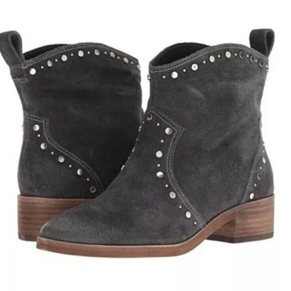 Dolce Vita Suede Studded Western Ankle Booties Size 7.5 Cowgirl Boots - Picture 1 of 8